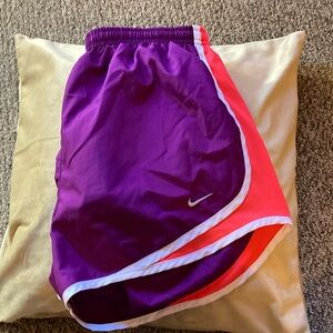 Nike Women's Dri-FIT Mid-Rise 3" Brief-Lined Shorts